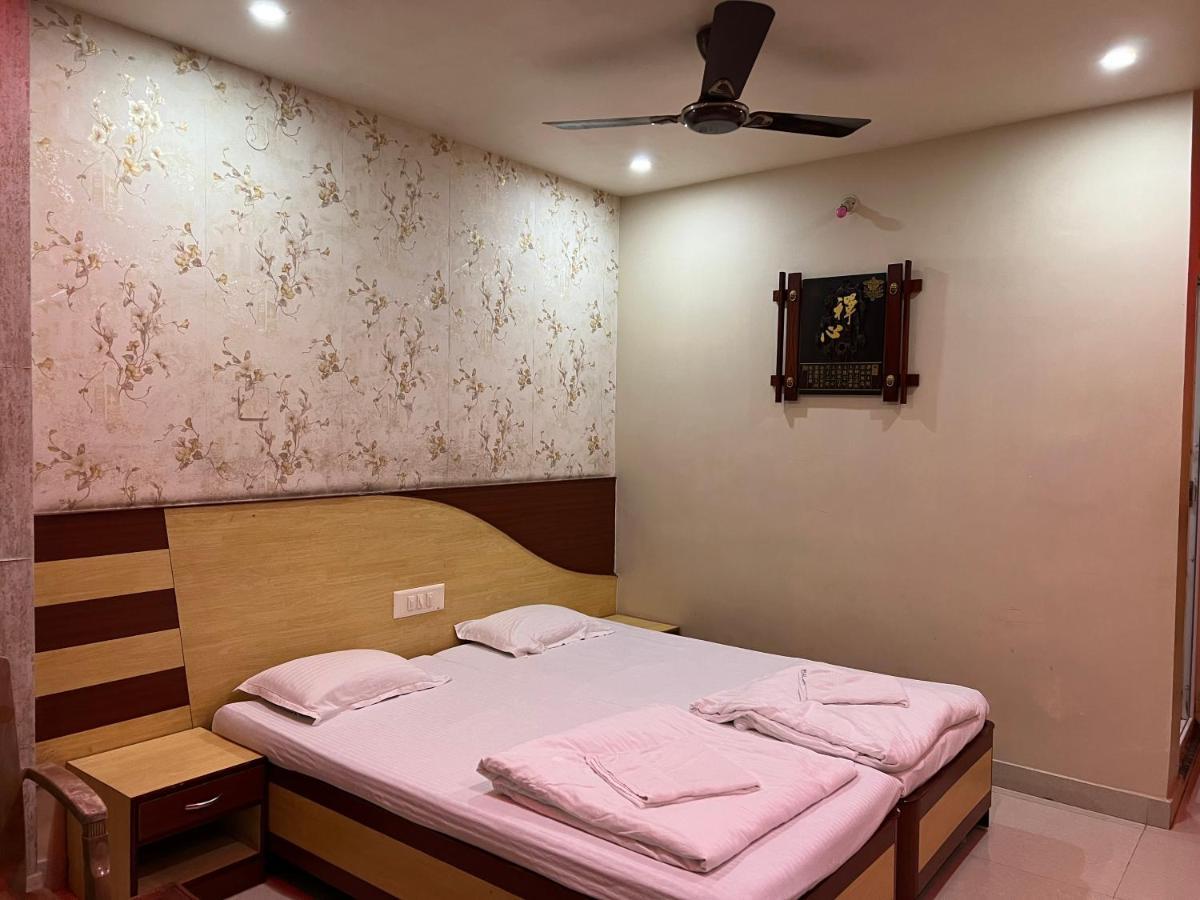 Hotel Lee Garden Near To Blue Flag Beach 500 Mtrs Puri Exterior photo