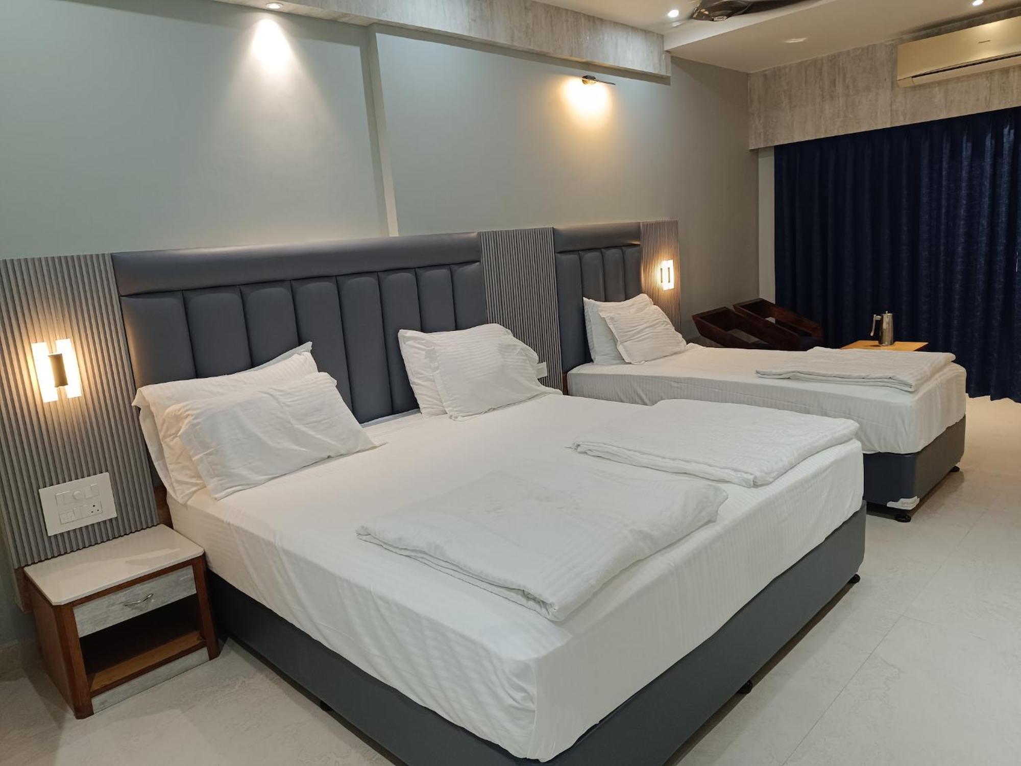 Hotel Lee Garden Near To Blue Flag Beach 500 Mtrs Puri Exterior photo